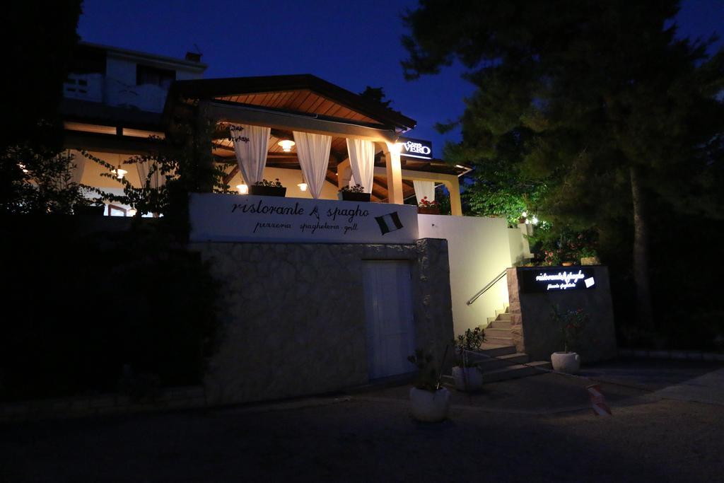 Novalja Inn 2 Exterior foto